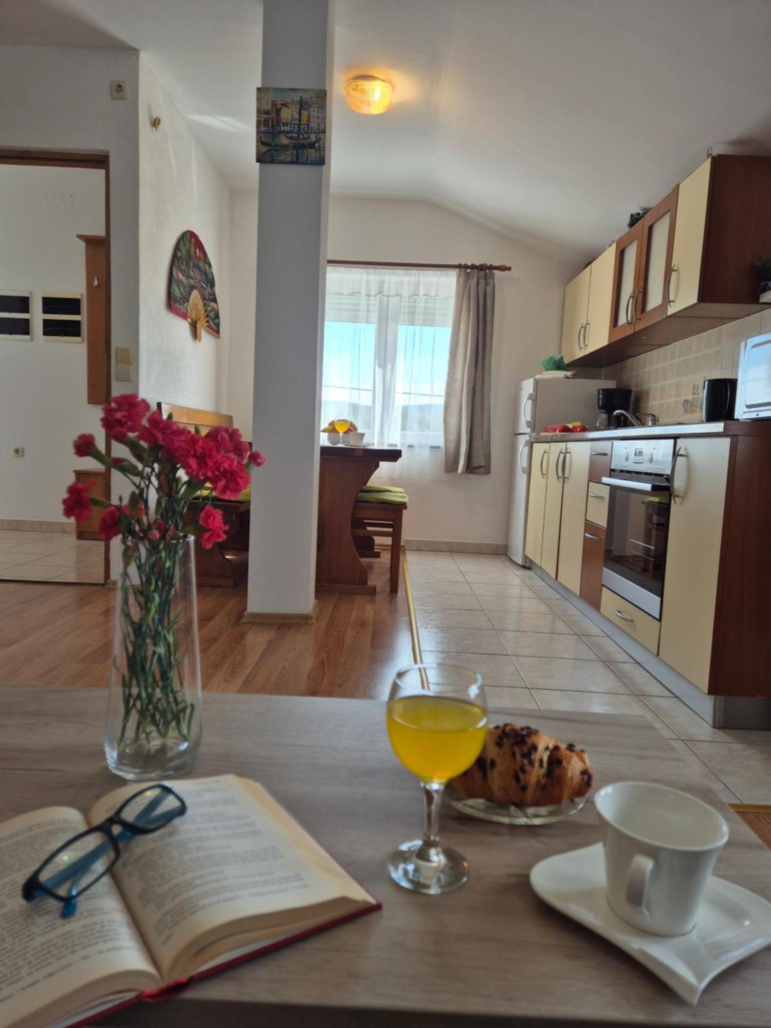 Апартаменты Apartman Lucija Pridraga Экстерьер фото