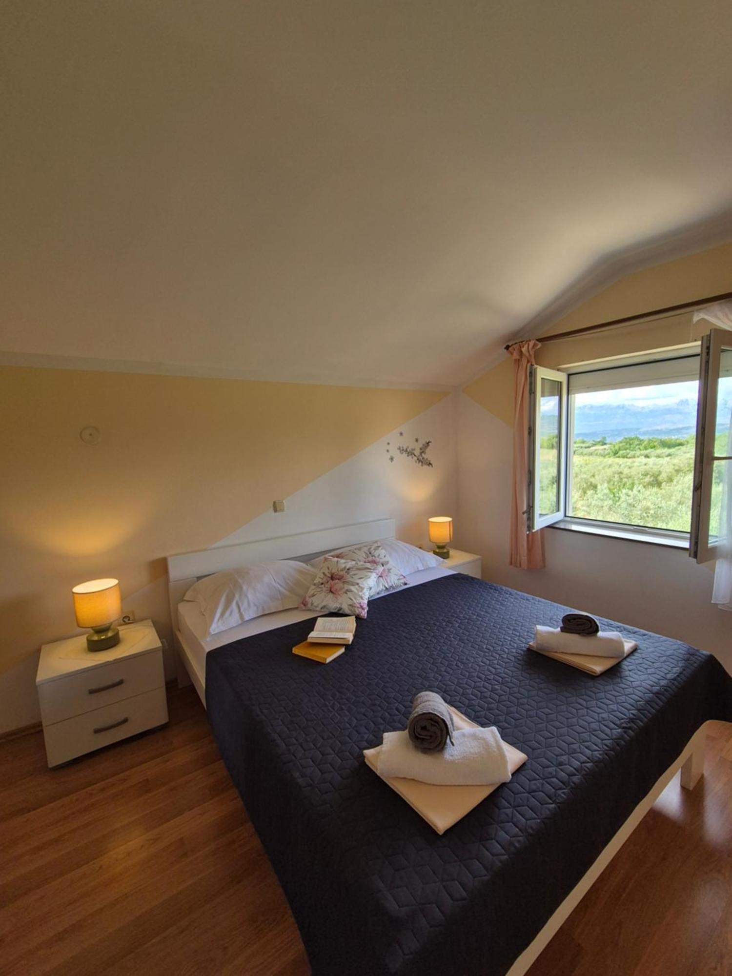 Апартаменты Apartman Lucija Pridraga Экстерьер фото