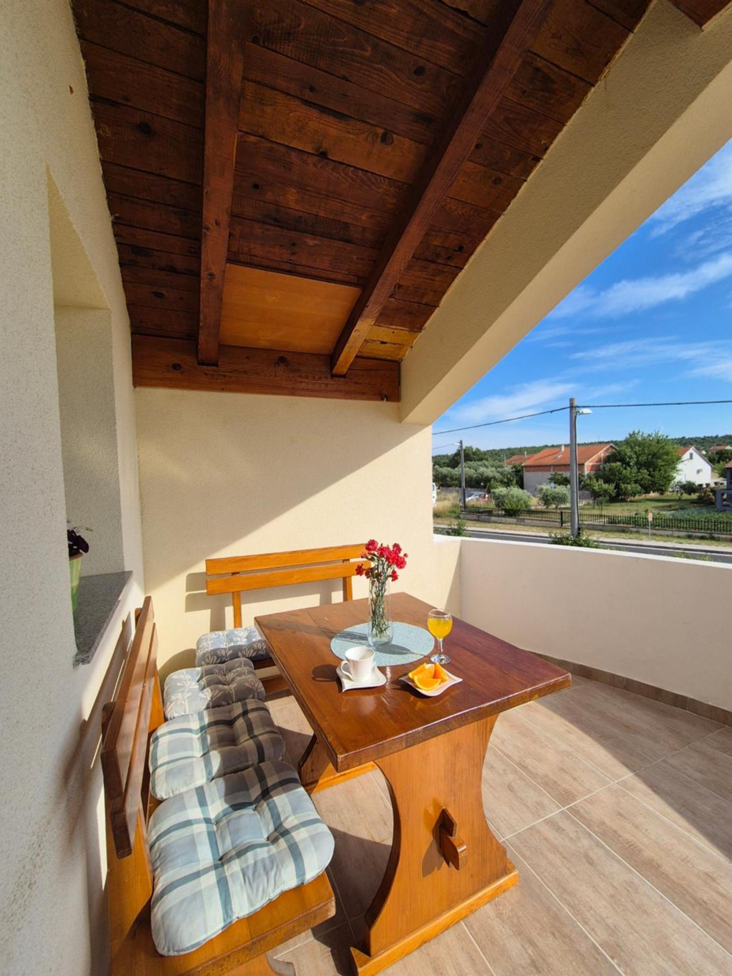 Апартаменты Apartman Lucija Pridraga Экстерьер фото